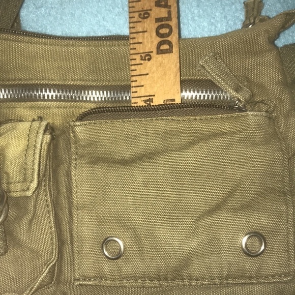 Unbranded army green canvas messenger purse adjustable strap cute details - Picture 9 of 10